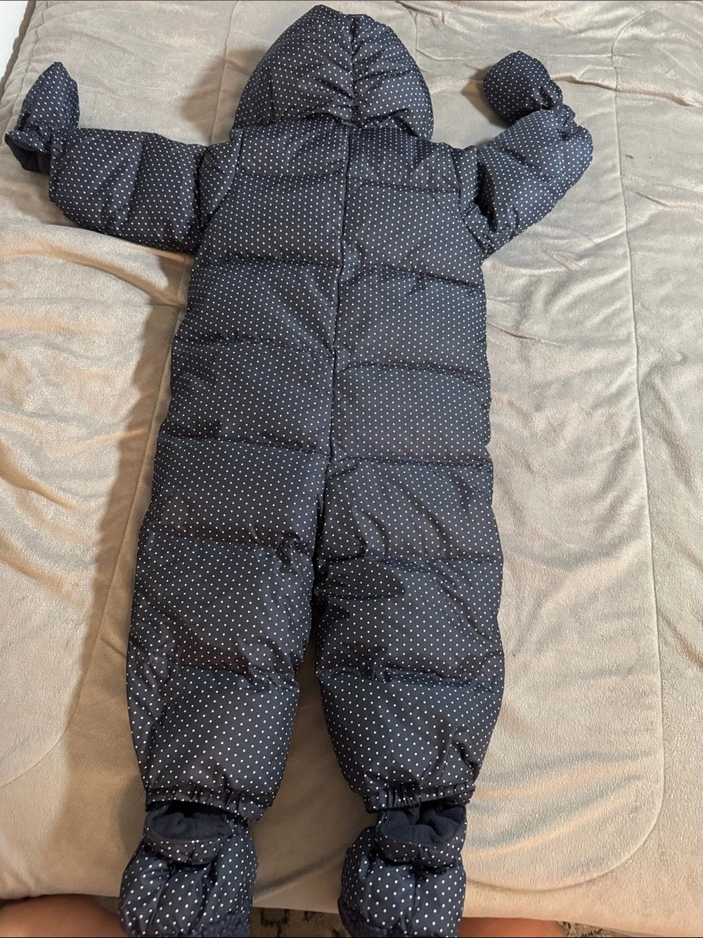 Gap Baby Toddler Navy down filled Polka Dot Puffer One-Piece Snowsuit 18/24 mo